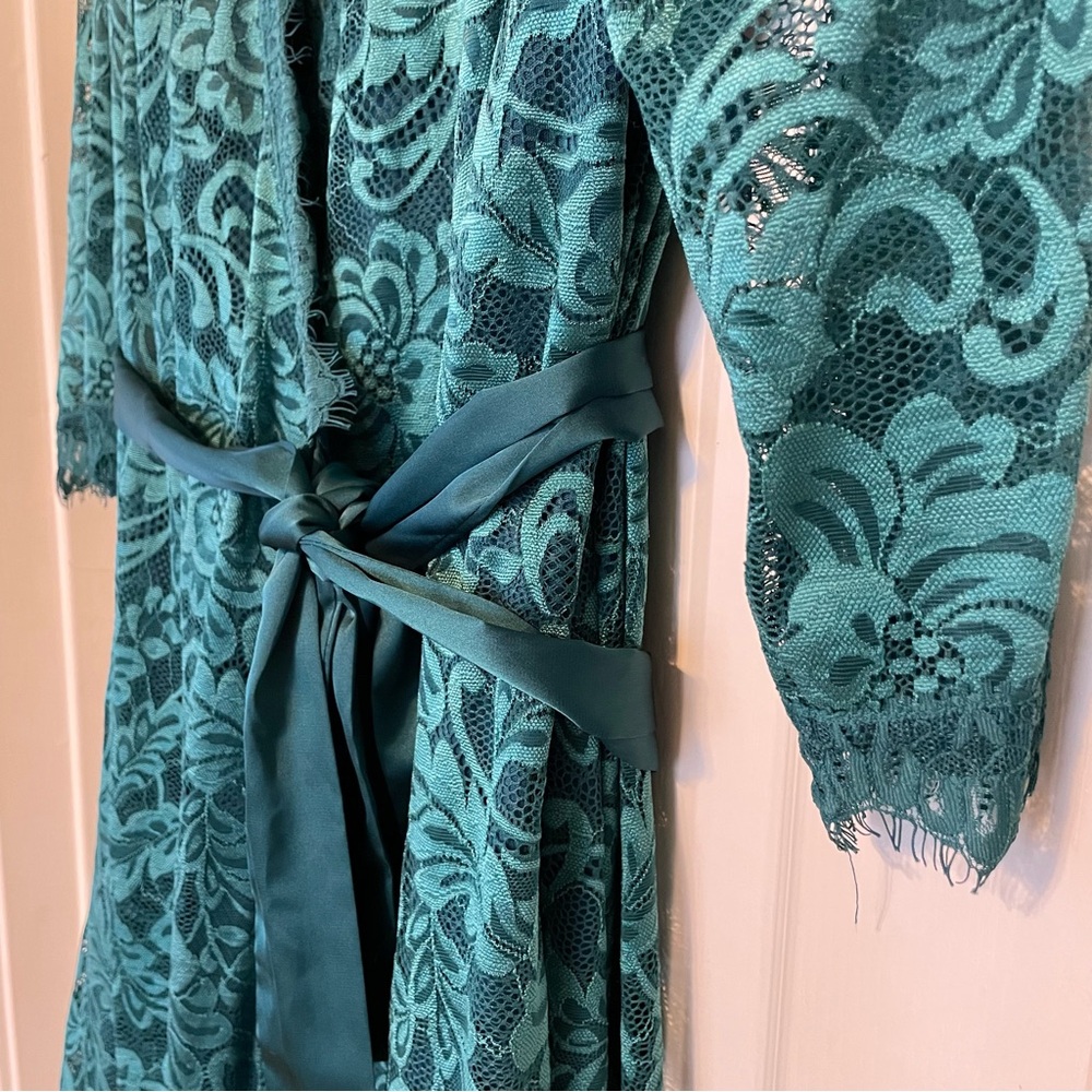 Green/Teal Lace Wrap Dress - Picture 3 of 9